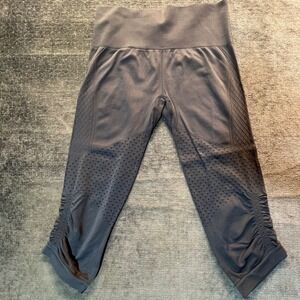 Athletic Works Black Seamless Ruched Capris Leggings Workout Athleisure Size M